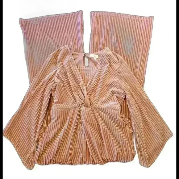 Chic Peach Striped Pleated Romper - Picture 1 of 7